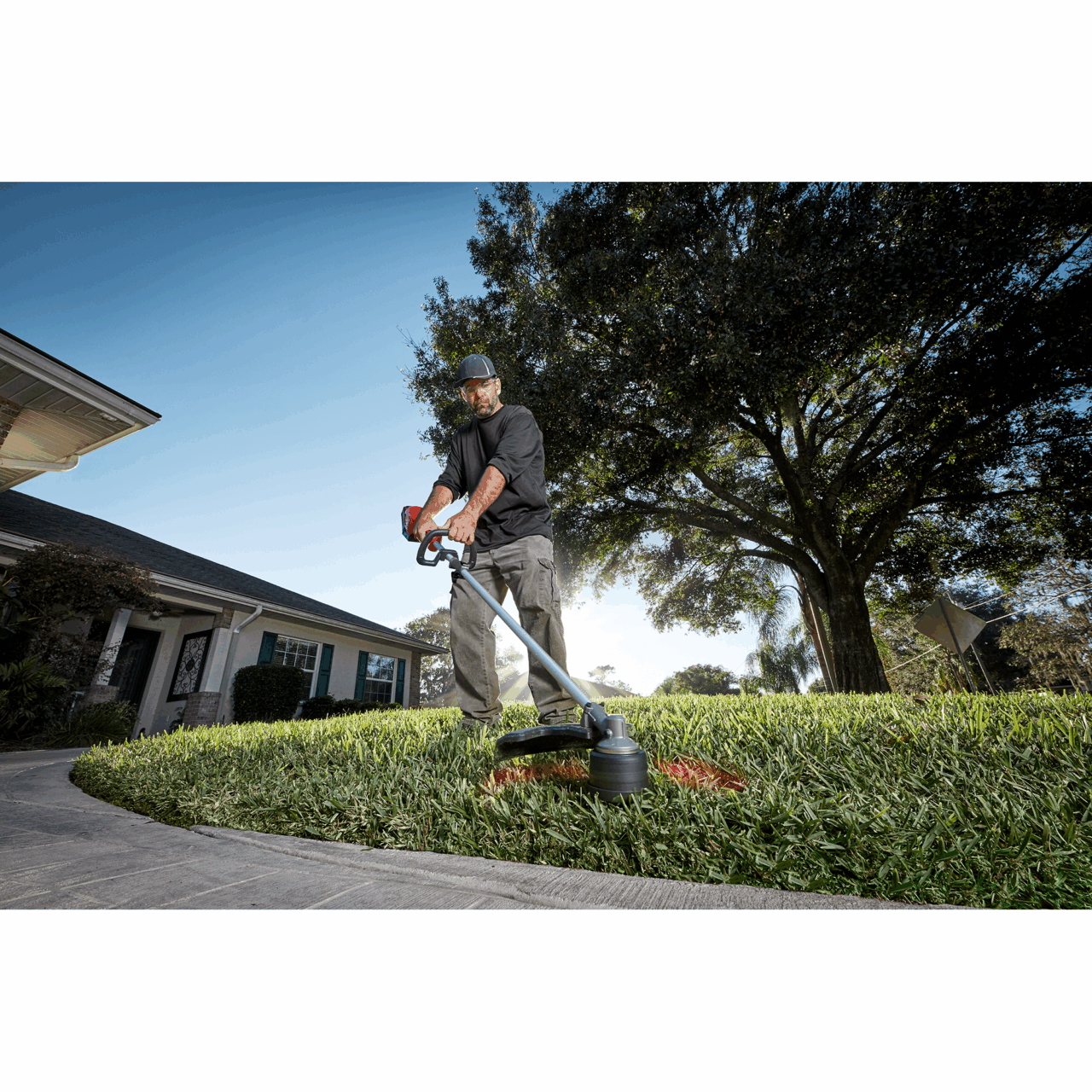 M18 FUEL™ QUIK-LOK™ String Trimmer Attachment - Image 4