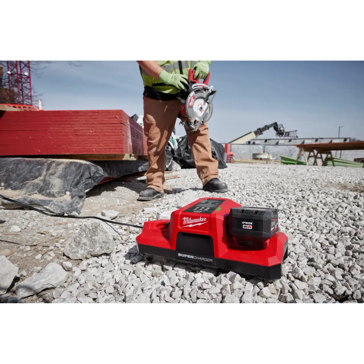 M18™ Dual Bay Simultaneous Super Charger - Image 5